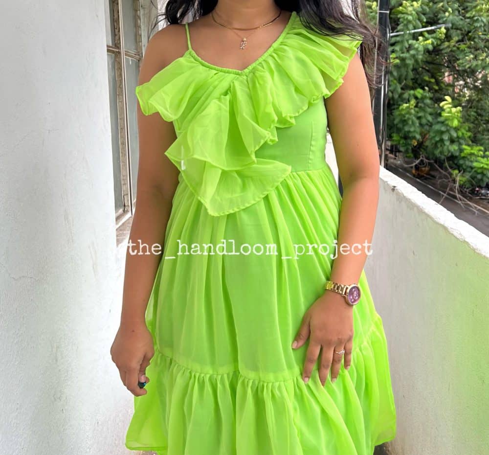 Neon green georgette dress - Image 3