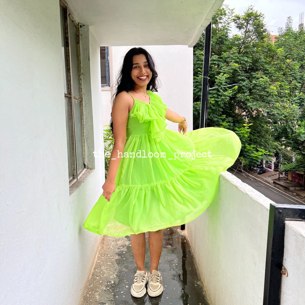 Neon green georgette dress - Image 2